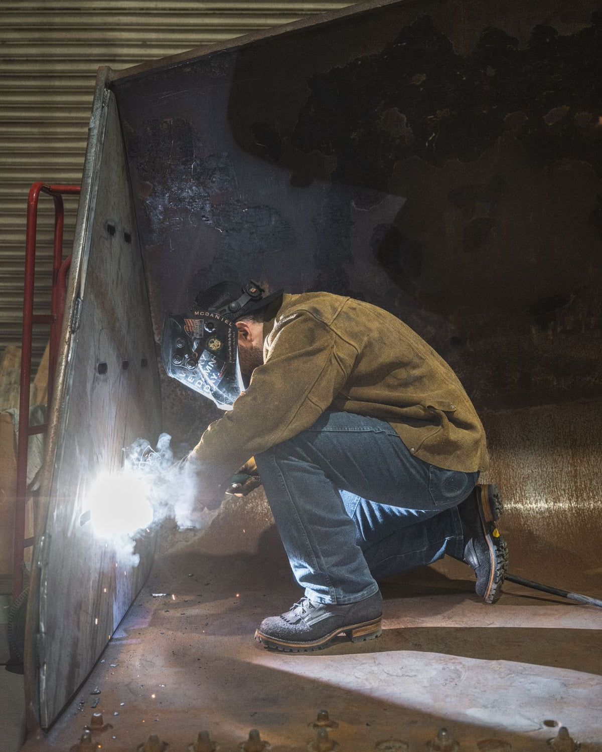 How Should Logger Boots Fit? A Complete Guide to Sizing, Width, and Break-In