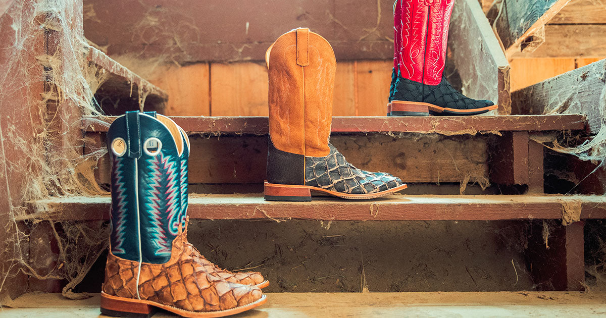 The Work Boot Battle: Pull-On vs. Lace-Up Boots