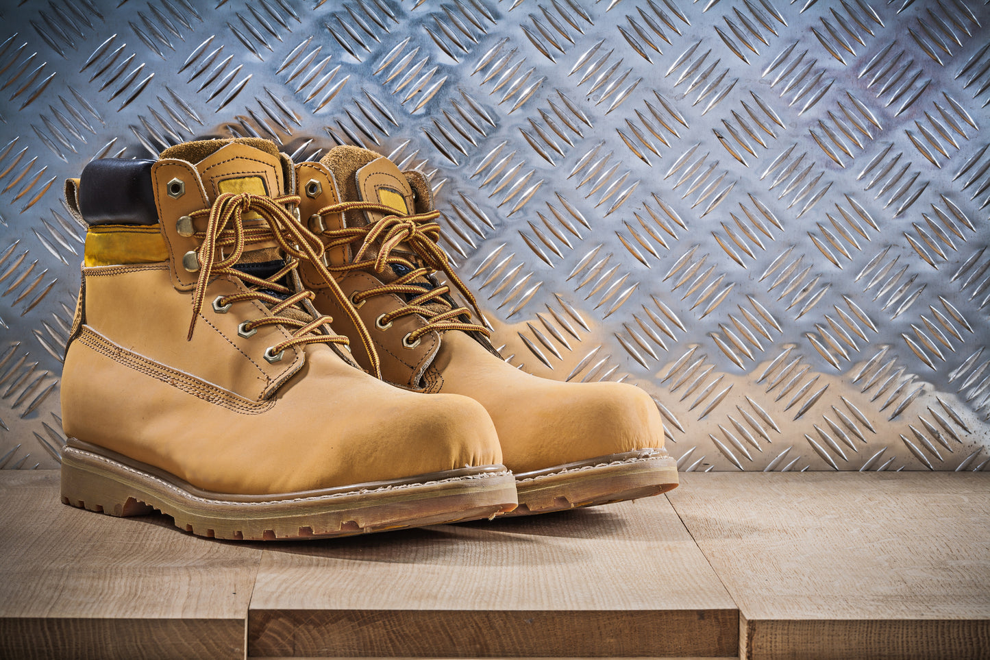 steel toe vs composite boots