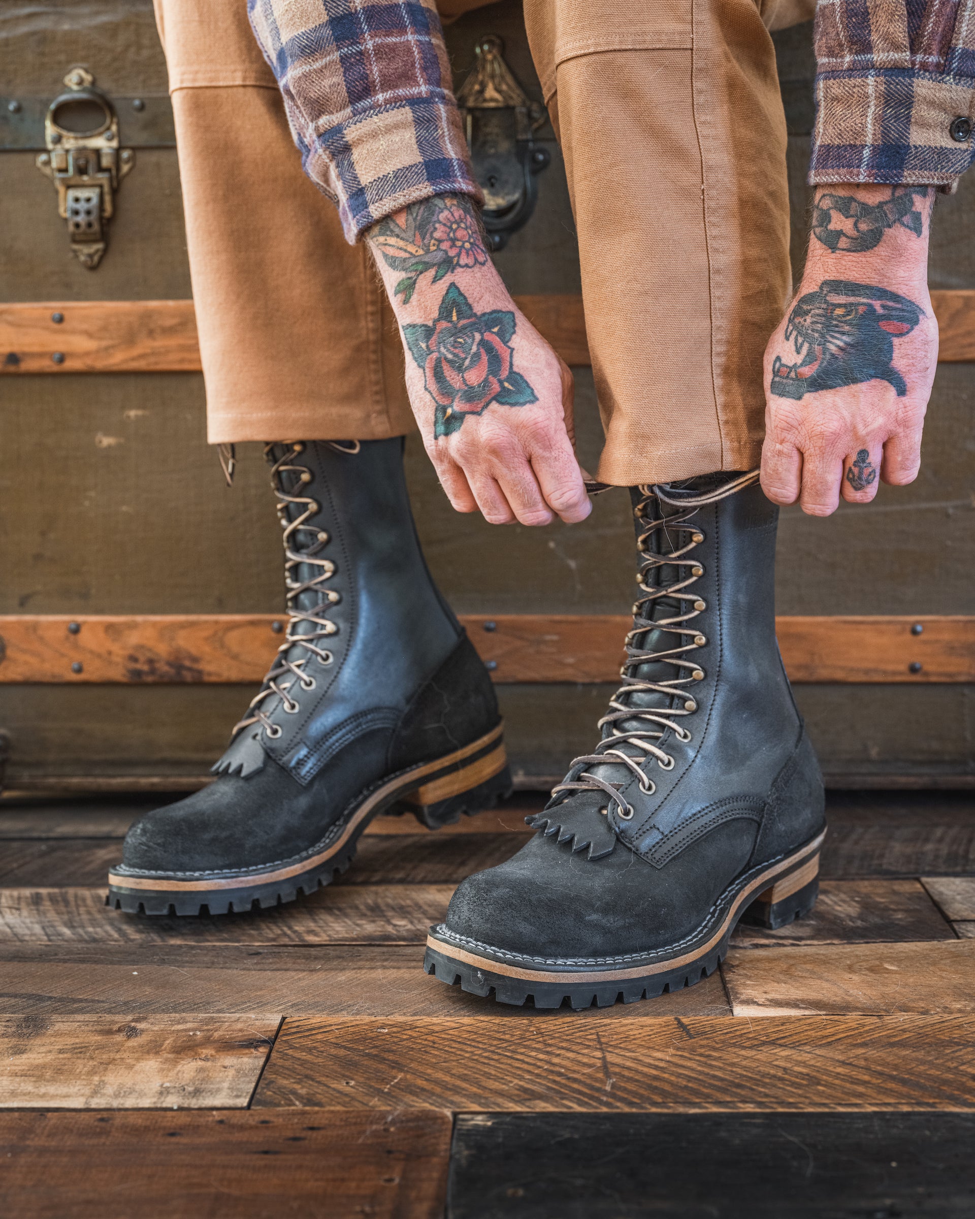 Drew's 10-inch Leather Logger - Black Combo Work Boots – Drew's Boots